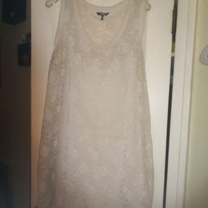 Daisy Fuentes Size 1x, Cream  color,  Mid Length Dress
